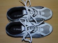 Hallenschuhe Turnschuhe Gr.42 Kunstleder Sportschuhe Fitness Bayern - Krumbach Schwaben Vorschau