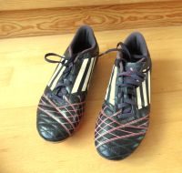 Fußballschuhe für Damen Größe 40 von Adidas Kr. München - Neubiberg Vorschau