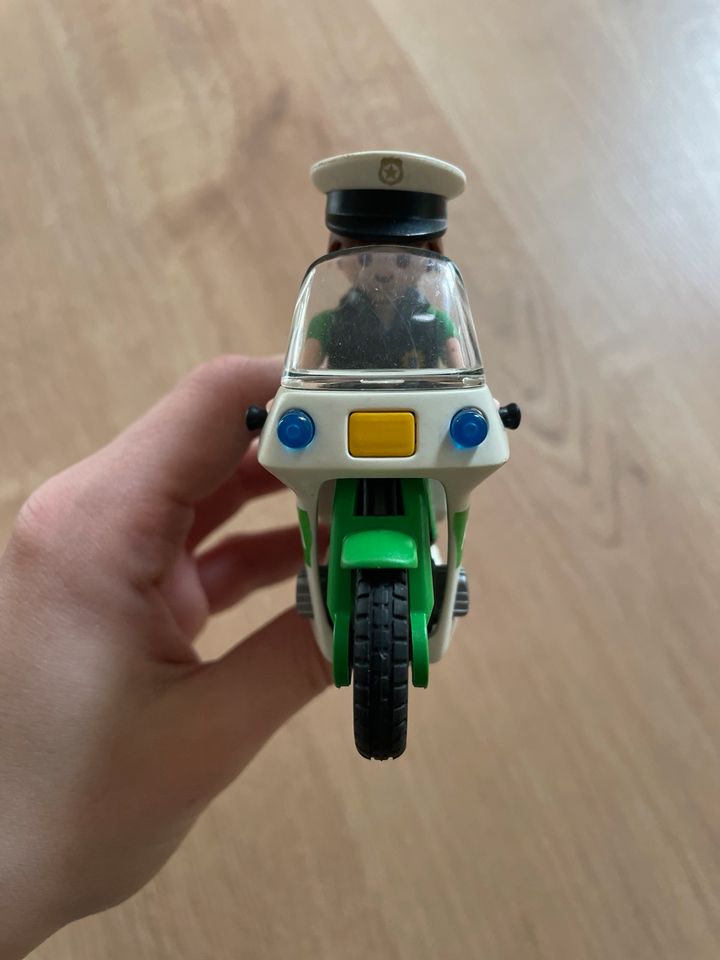 Playmobil Polizei Motorräder mit Figuren in Bretten