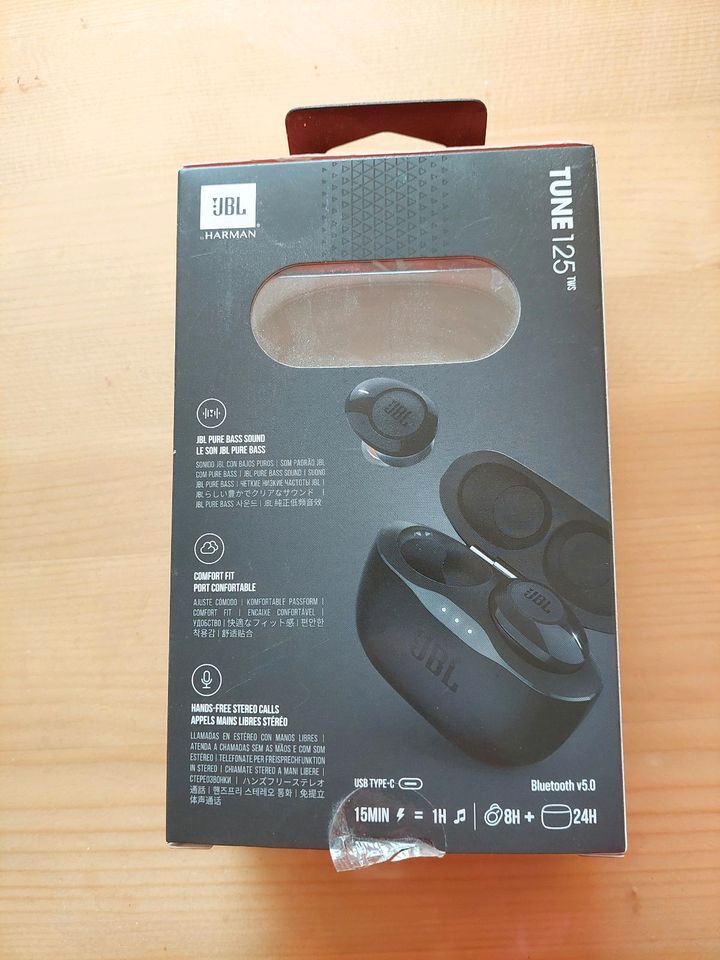 JBL Airpods Kopfhörer in Pfronten