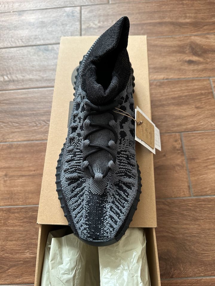 Adidas Yeezy 350 V2 CMPCT - Schiefer Onyx NEU 45 1 in Osterrönfeld