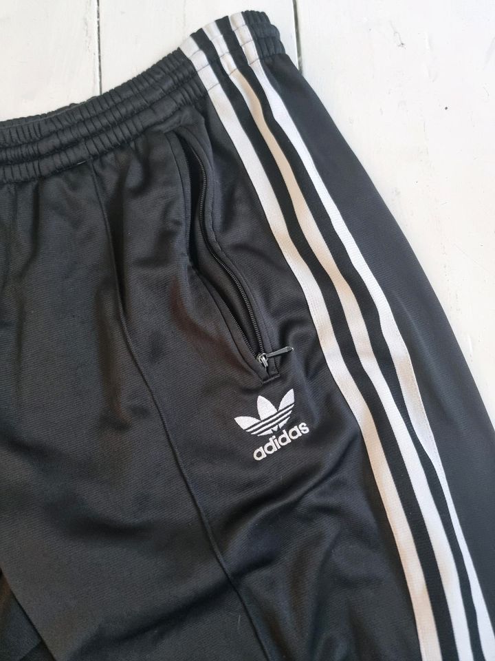 Adidas hose schwarz in Overath