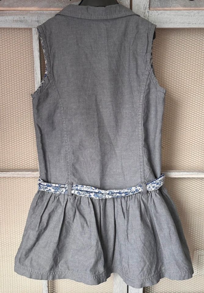 Mädchen ärmelloses Kleid blaugrau Jeansoptik Größe 128 in Burscheid