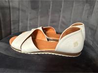 Sandalen Gr. 38 Apple of Eden weiß NEUWERTIG Duisburg - Neumühl Vorschau