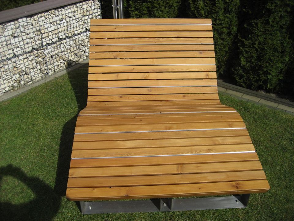 Sonnenliege Wellenliege Relaxliege ALU / Holz 120cm breit in Paderborn