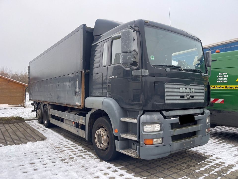 MAN TGA 26.XXX FG   6x2 BL in Schönefeld