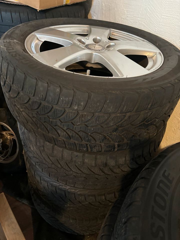 Alufelgen mit Reifen zum verkaufen von C-Klasse Mercedes C in Rohrdorf