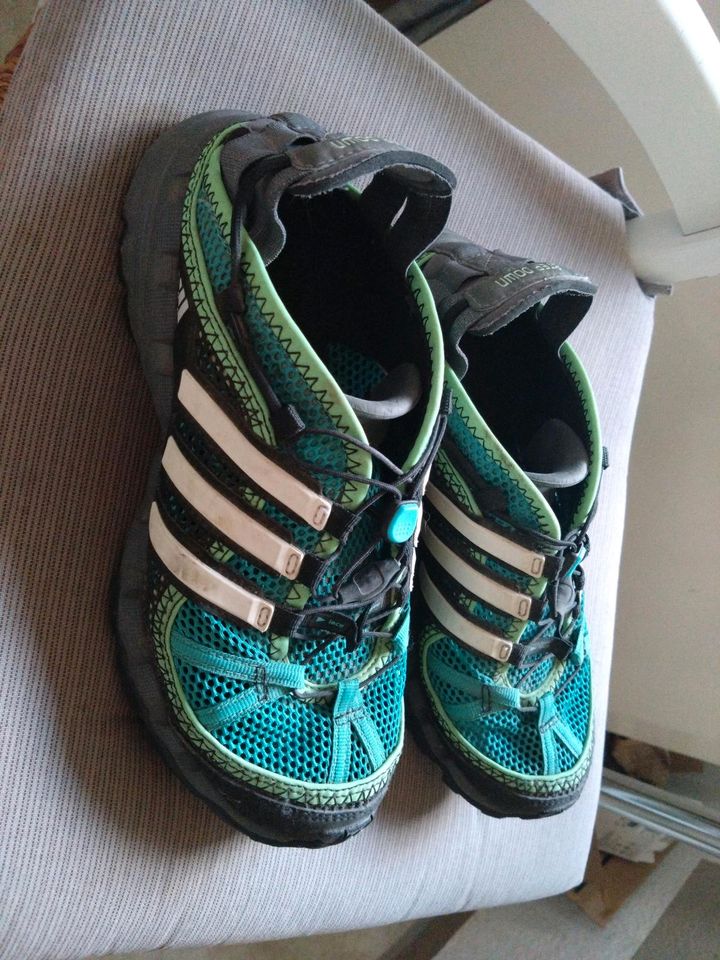 Adidas Schuhe 40 in Treben