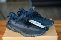 Yeezy Boost 350 V2  Onyx 42 2/3 Neu Bayern - Altdorf Vorschau