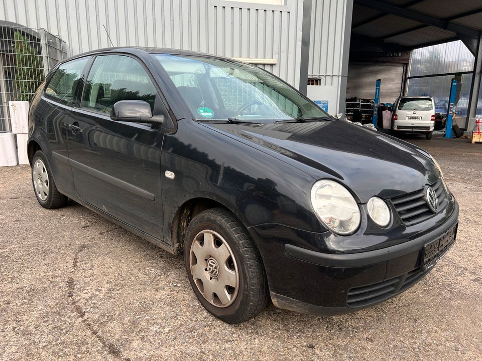 VW Polo 9N 1,2 schwarz. met Schlachtfest Ersatzteile in Niedersachsen -  Löningen, Ersatz- & Reparaturteile