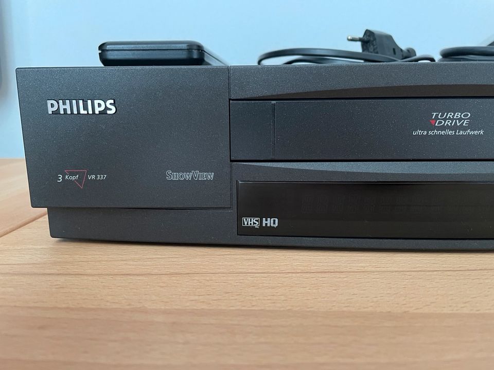 PHILIPS Videorekorder VR 337/02 Star Wars VHS in Pleinfeld