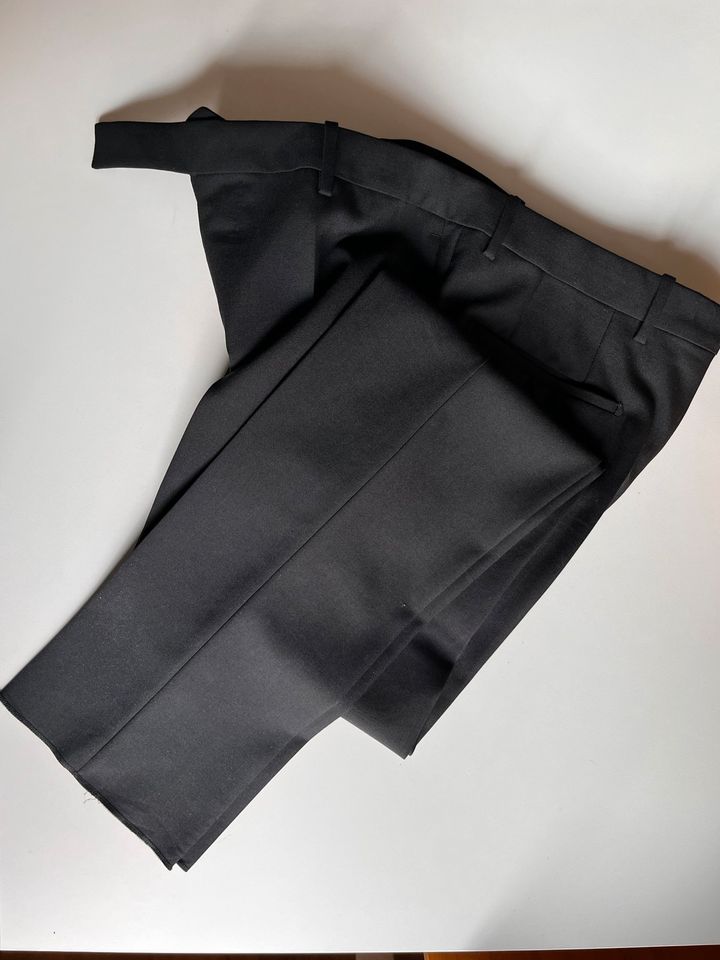 Black Balenciaga Hose / pants - men in Berlin