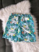 Badeshorts Gr. 158 von H&M, wie neu. Keine Gebrauchsspuren. Bayern - Waldkraiburg Vorschau