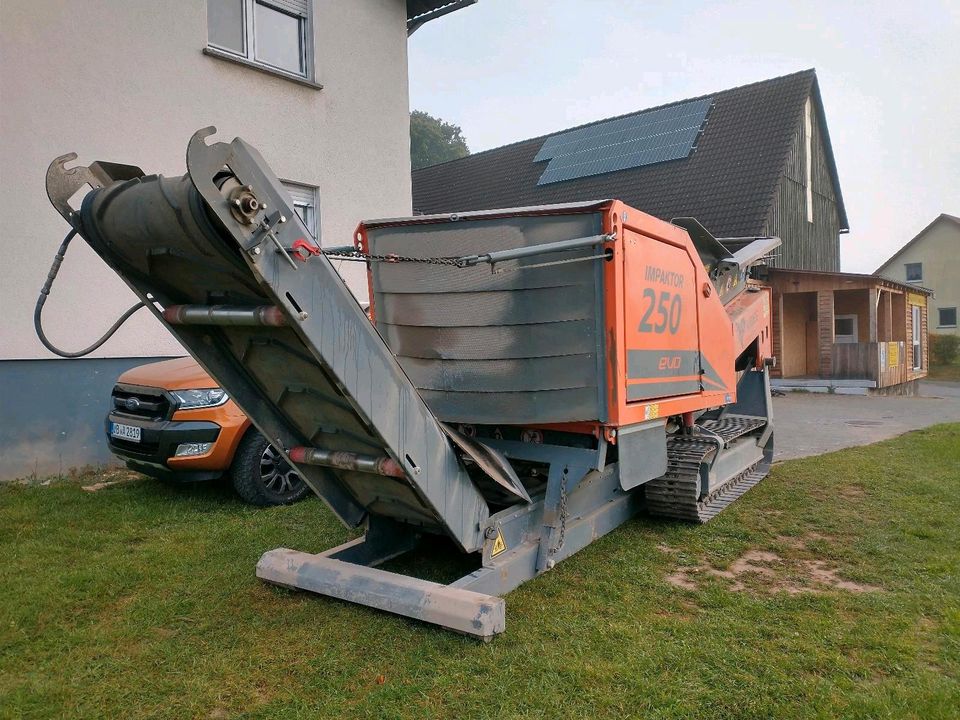 Brecher Arjes, Bauschutt, Recycling, Mieten in Schlitz