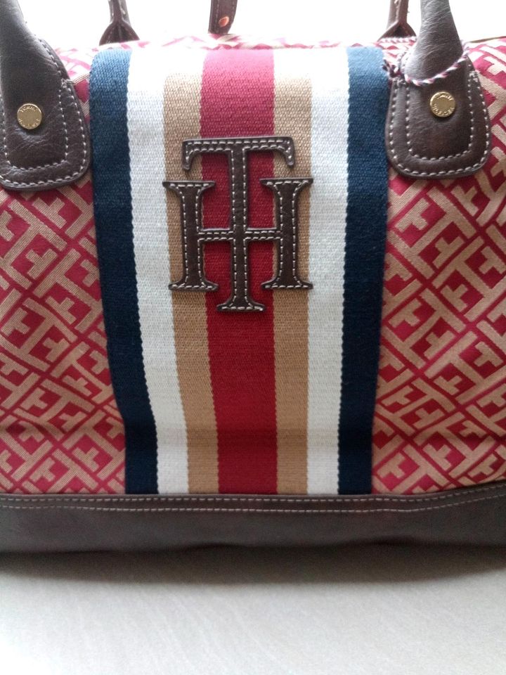 Tommy Hilfiger Reise-Tasche/ Weekender, original in Paderborn