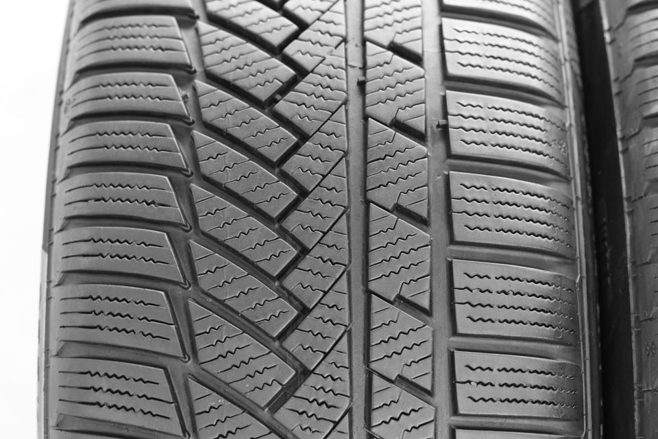 4 x 255/45 R20 101V Winterreifen Continental M+S 6,5MM DOT19 in Brackenheim