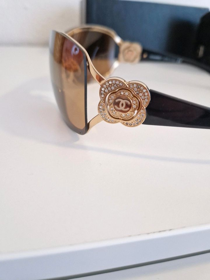 Chanel Sonnenbrille in Geretsried
