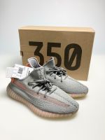 YEEZY BOOST 350 V2 NEU 46 2/3 US12 Bayern - Bayreuth Vorschau