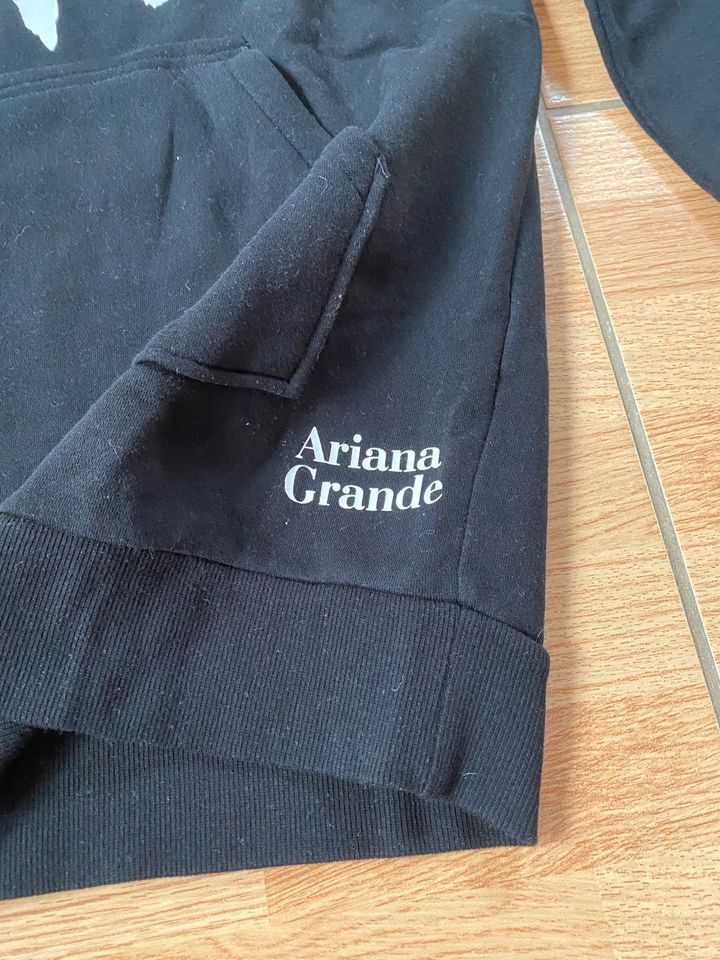 Arianna Grande Pullover Kleid  H&M neu schwarz weiß Größe XS in Neusäß