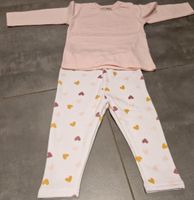 Baby Mädchen Hose + Langarm Shirt Rosa Herzen 74 Nordrhein-Westfalen - Erkrath Vorschau