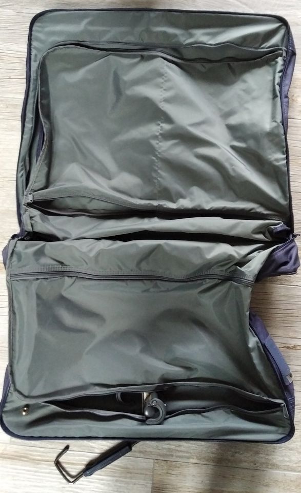 Reisetasche von Delsey für Anzüge, Kleider etc. 60 x 45 cm in Gelsenkirchen
