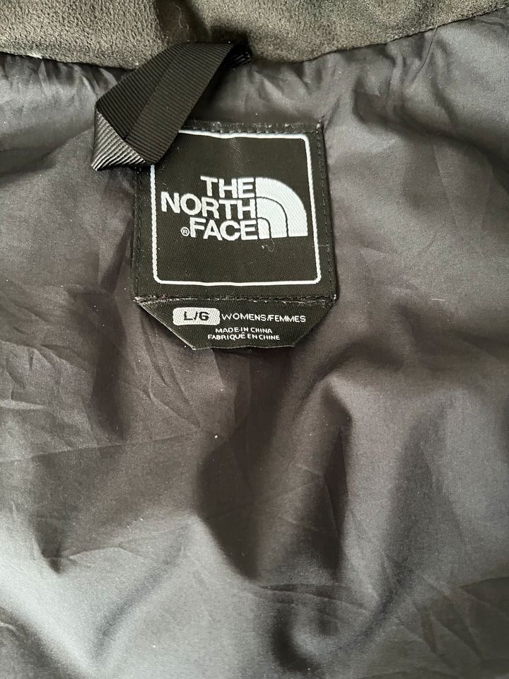 The North Face Weste Gr. L / Womens in Bleckede