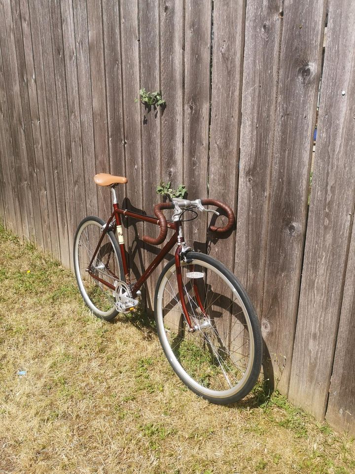 Fuji Feather Fahrrad 28" Rh: 52 & 54cm Single Speed NEU in Dresden