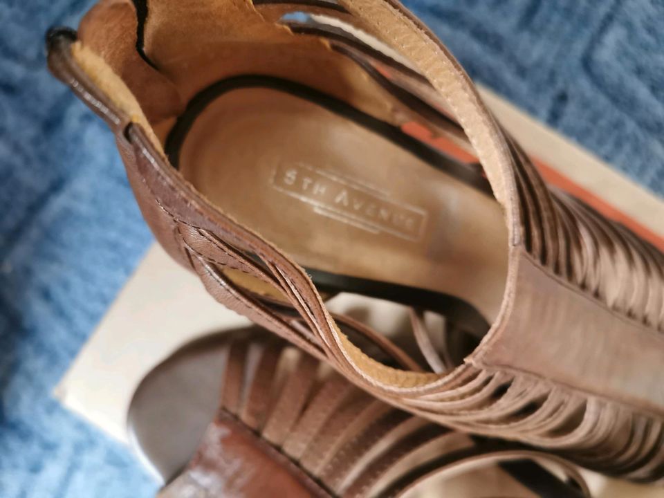 Riemchen Sandalette zu verkaufen in Neumünster