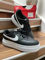 NIKE Court Vision Alta LTR Gr. 38 / 38,5 Schwarz/weiß Baden-Württemberg - Ostfildern Vorschau