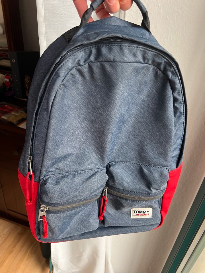 Tommy Jeans Hilfiger Rucksack Daypack Backpack in Dresden