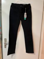 Schöne Hose/Jeans von EDC by Esprit Neu schwarz Gr.36 Hessen - Wiesbaden Vorschau