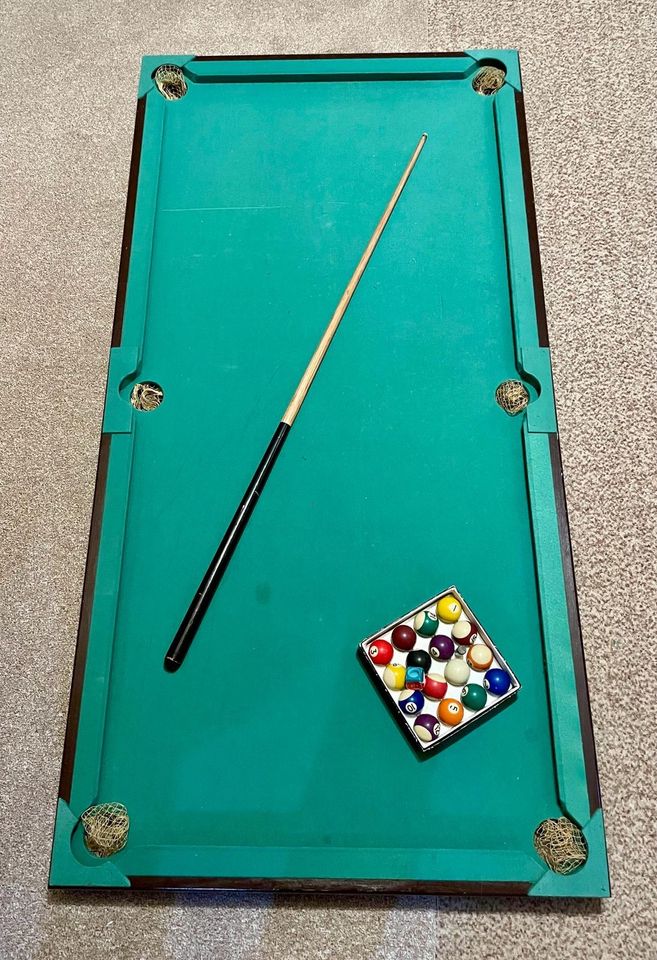 Billiardtisch klein 145x75 in Osterburg