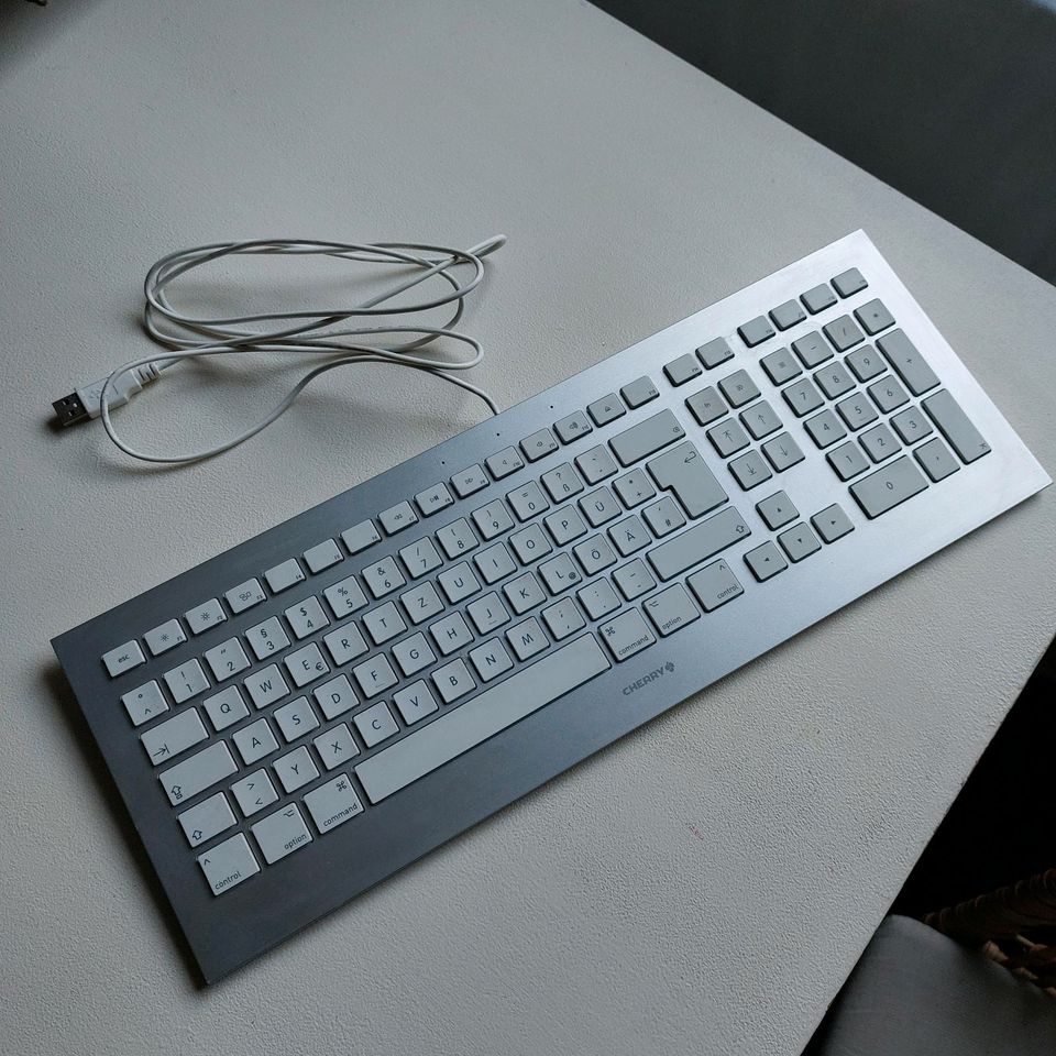 Cherry Tastatur Strait 3.0 für Apple Mac in Hannover