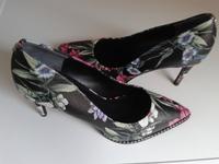 Guess Damen Schuhe Pumps High Heels Gr. 38 Bayern - Eging am See Vorschau