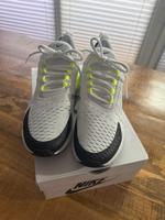 Nike Air Max 270 weiß Größe 40 Nordrhein-Westfalen - Pulheim Vorschau