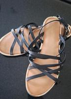 Tommy Hilfiger Sandaletten NEU Größe 39 Duisburg - Neumühl Vorschau