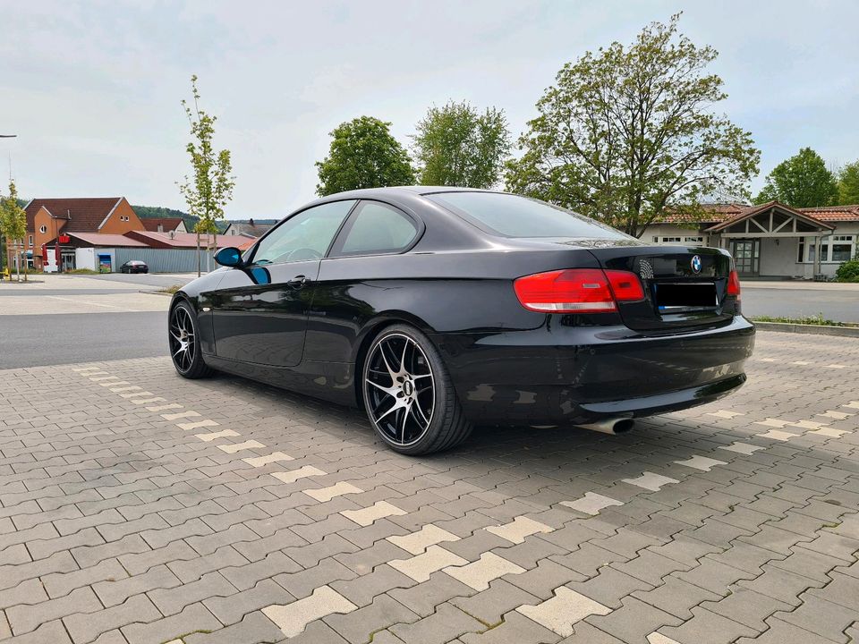 BMW 320i Coupe Coupé - 2. Hand - Xenon - 8fach bereift in Arnstein