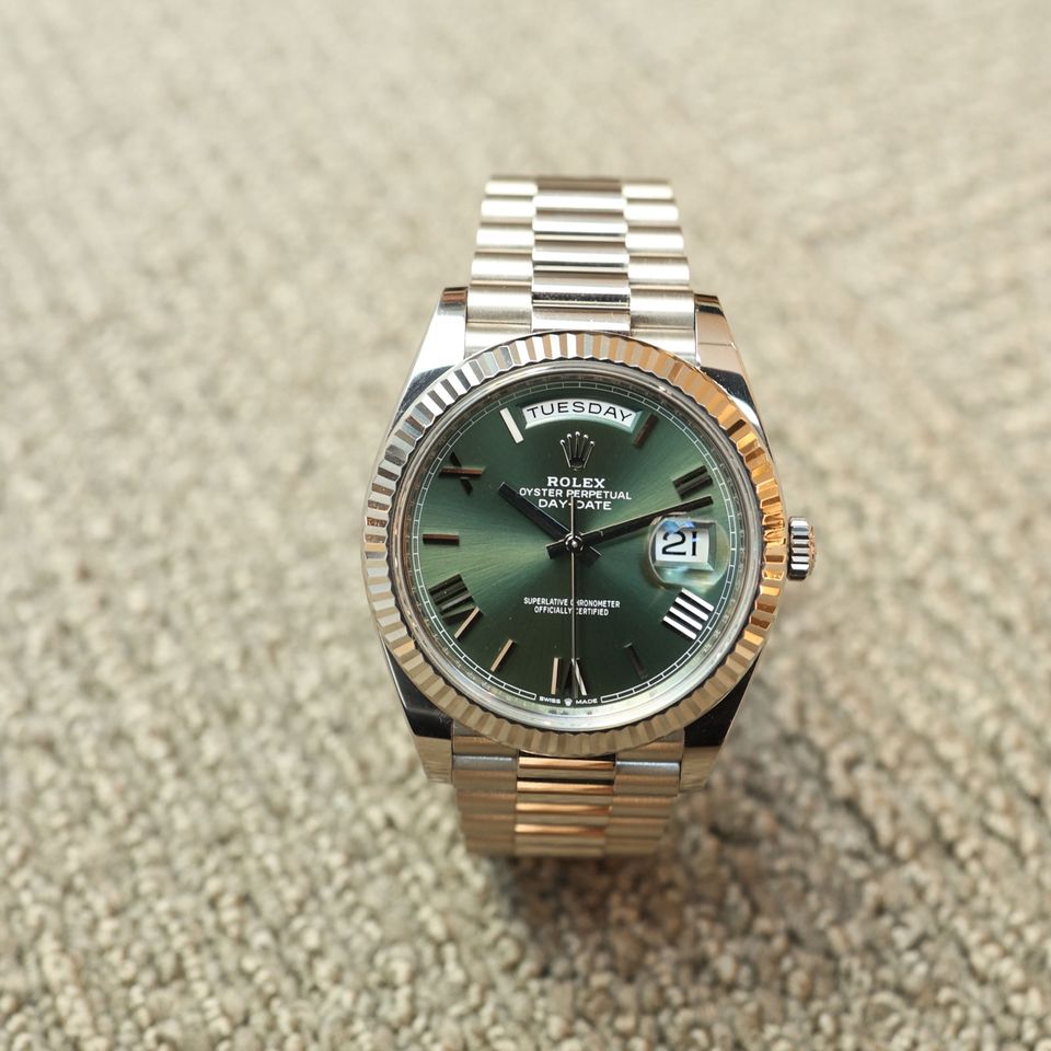 SUCHE Rolex Day-Date 40 Fullset in Krefeld