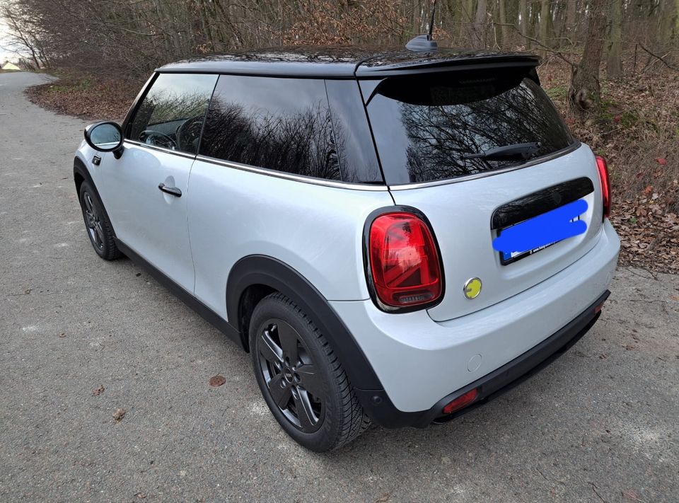 Mini Cooper SE Elektro in Bad Kösen