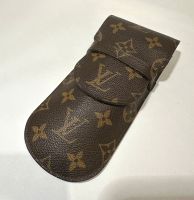 Louis Vuitton Brillenetui / Stiftetui Monogram Hessen - Birkenau Vorschau