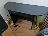 Schreibtisch schwarz schmal zu verschenken Baden-Württemberg - Villingen-Schwenningen Vorschau