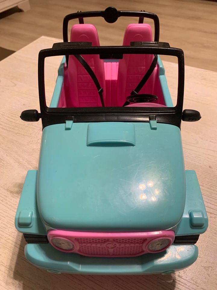 Barbie Sammlung plus Strandbuggy Auto Jeep in Bielefeld