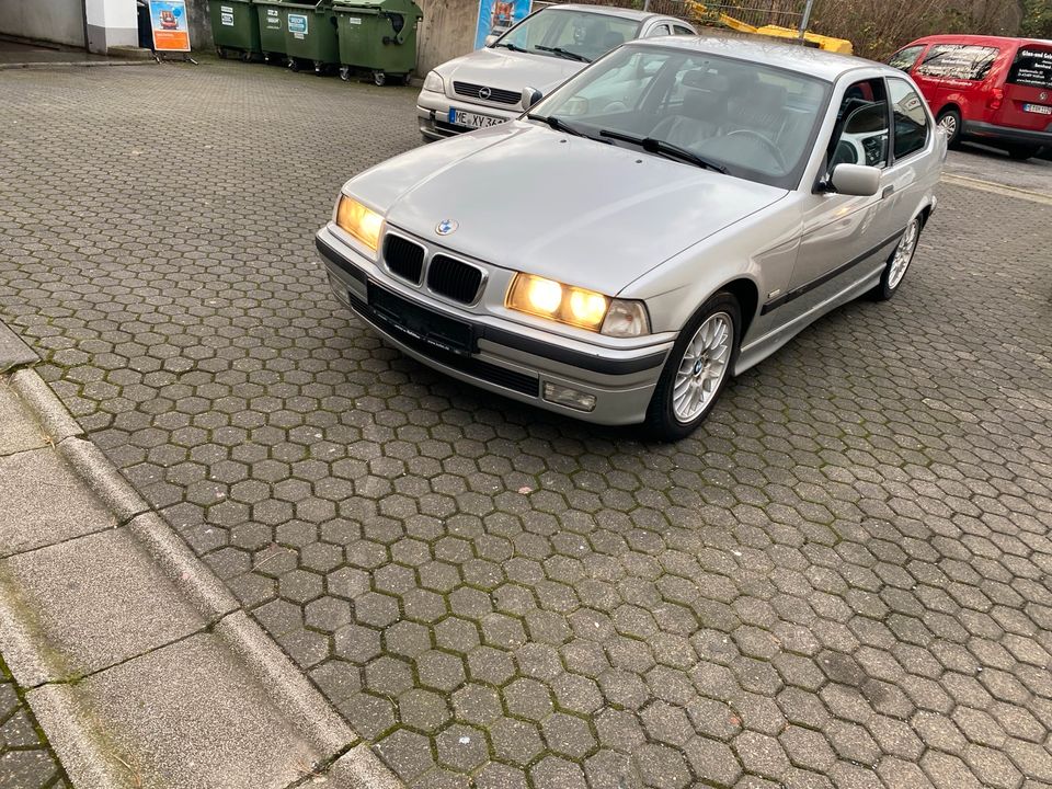 BMW 323ti E36 Automatik in Mettmann
