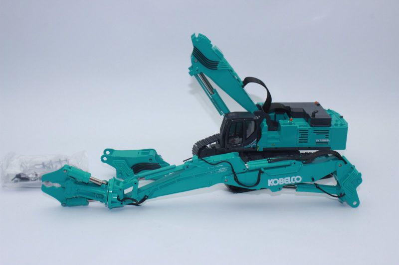 新品·未使用】KOBELCO／コベルコ SK1300 DLC-10 1/50 - ミニカー