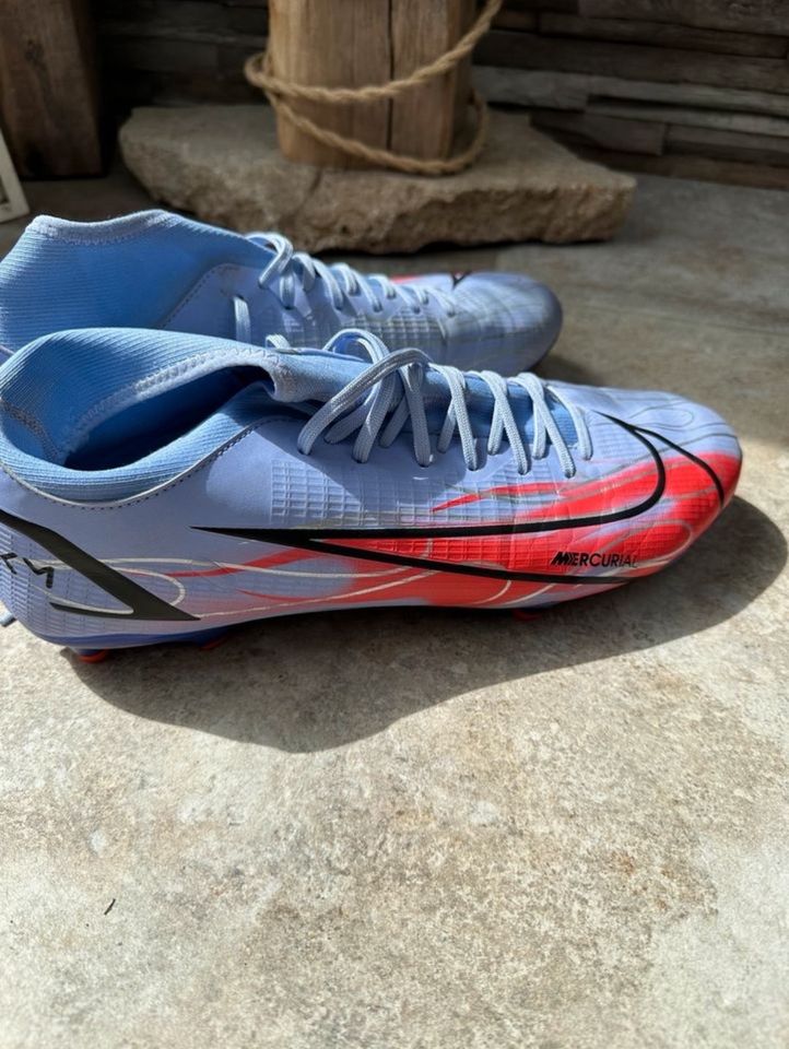 Nike Fußballschuhe Superfly 8 Kylian Mbappe Gr. 46 in Geisa