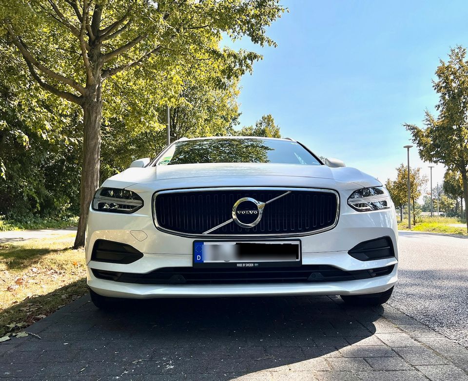 VOLVO V90 PRO 19" ACC INTELLISAFE KAMERA LEDER AUT wie NEU in Berlin