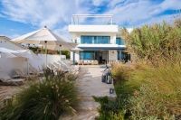 Luxus pur - diese Villa in erster Strandlinie in Marbella Nordrhein-Westfalen - Bad Salzuflen Vorschau