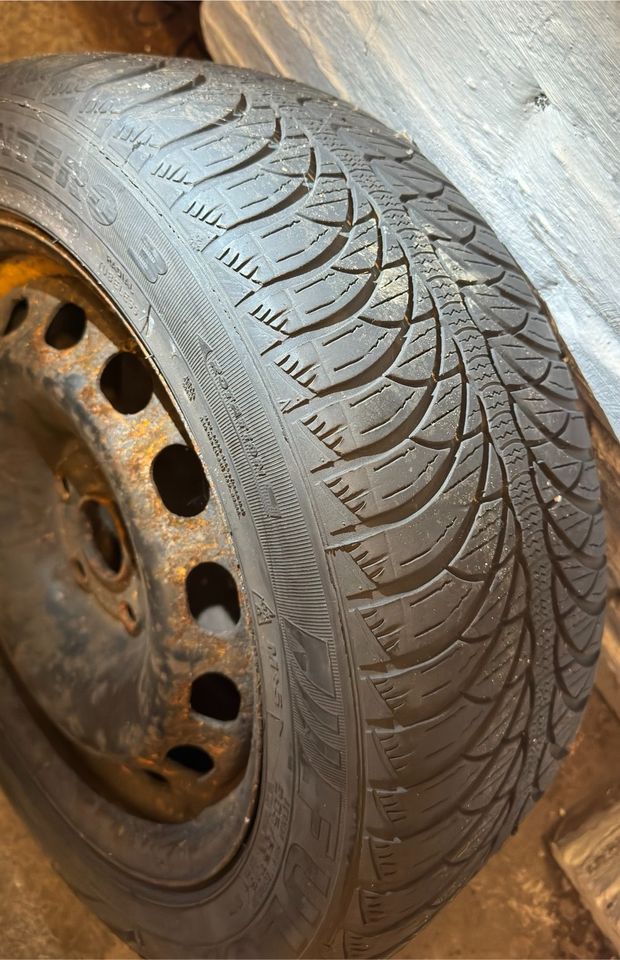 2x Stahlfelge mit Winterrreifen 205/55 R16 Montero 3 in Berlin