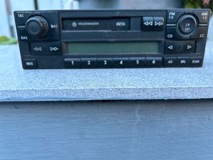 323846 Radio VW Golf IV Variant (1J) 1J0035152E gebraucht