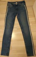 Neue Stretch-Jeans Gr. 36 Hessen - Wehretal Vorschau